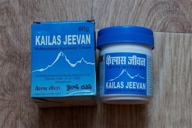 Индийское лекарство от псориаза в баночке с синей этекеткой